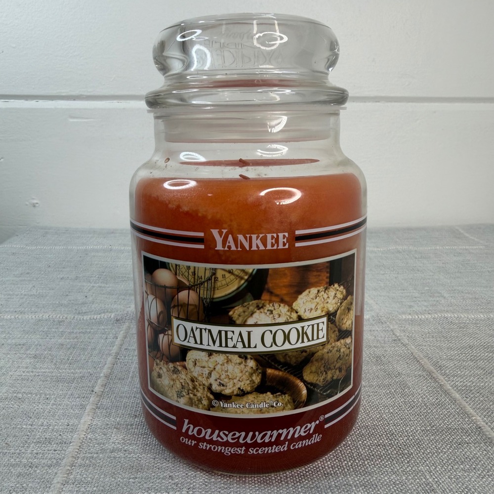 NEW Yankee Candle Oatmeal Cookie 22oz Candle Jar Black Label‎ NEW